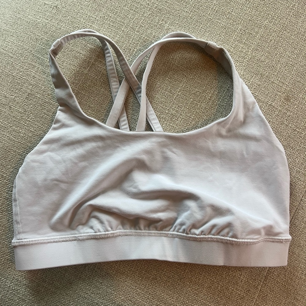 White energy bra size 6 lululemon
